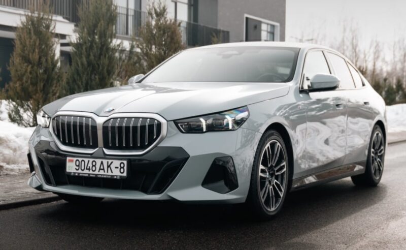 Белорусский каршеринг Hello пополнил автопарк BMW 5-Series