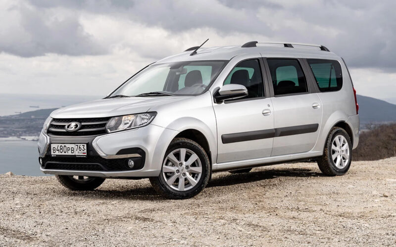 АвтоВАЗ расширяет подписку на Lada: в сентябре добавится Largus